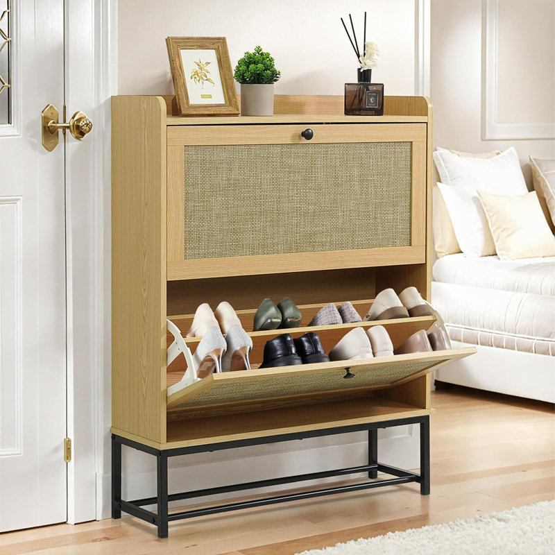 Armoire de rangement pour chaussures avec tiroirs en rotin, tablettes réglables et pieds en métal, chêne naturel
