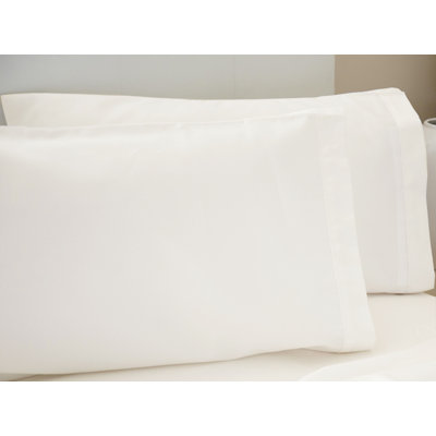 Belledorm Plain Dye 200 TC Egyptian-Quality Cotton 100% Cotton Housewife pillowcase
