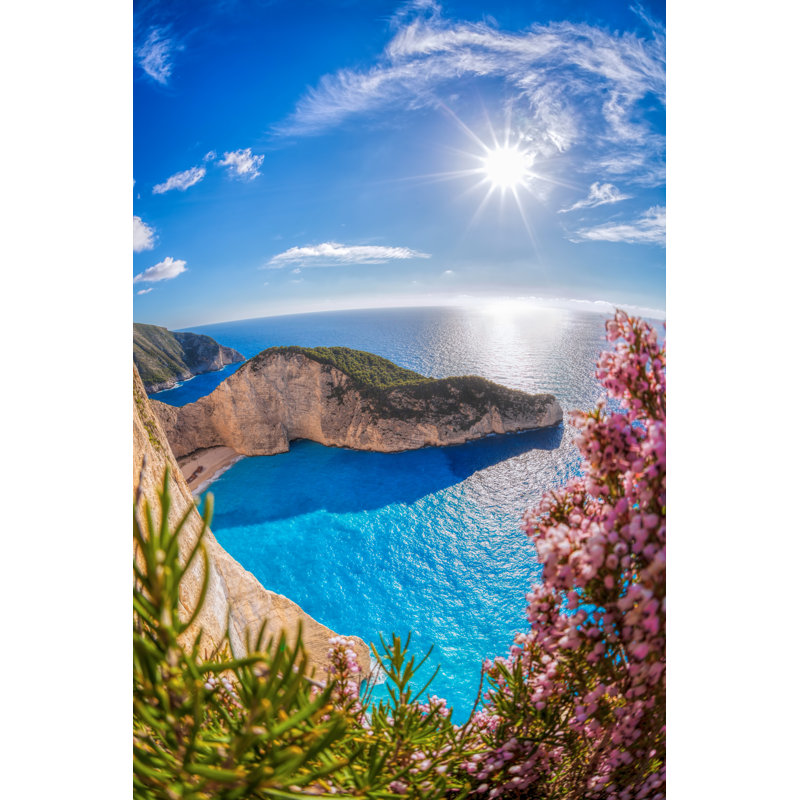 Navagio Beach - Photographie sur toile tendue, L 32 po x H 48 po