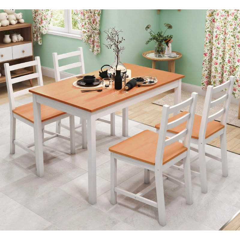 Table de salle à manger rustique en bois, quatre chaises à dossier haut, ensemble repas familial compact, hauteur 73,5 cm, plateau à lattes supportant le poids de la table, largeur 65,5 cm