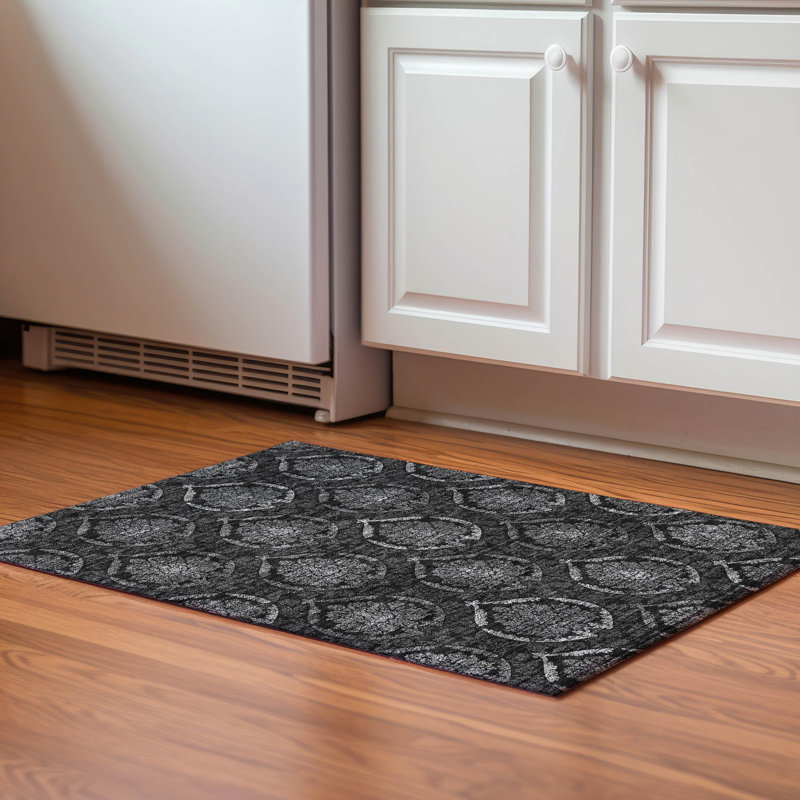 Premium Machine Washable Prisco Gray Rug, Rectangle 1'8" x 2'6"