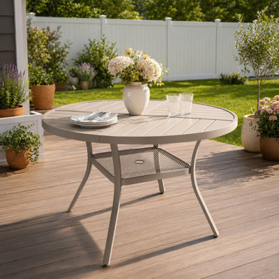 Table de salle à manger de patio