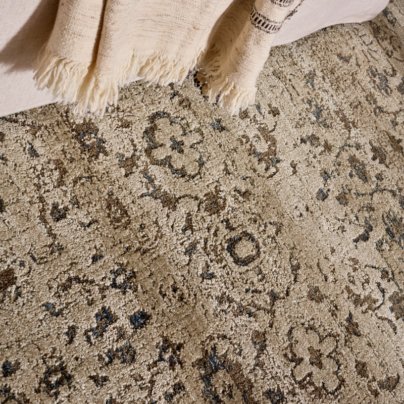 Jaipur Living Noelle Power Loomed Traditional Gray Area Rug (7'10inX9'10in), Rectangle 7'10" x 9'10"