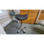 Tabouret de selle réglable et ergonomique - Chaise réglable en hauteur et inclinable pour les bureaux debout, les laboratoires, les studios et les cabinets médicaux-1114216621