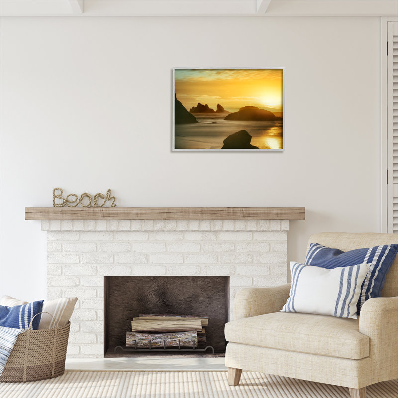 Stupell Industries Sea Stacks At Sunset, art de la giclée encadrée par Dennis Frates, H 24 po x l 30 po x P 1,5 po