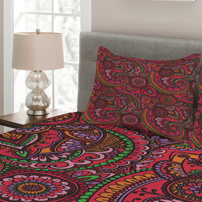 Traditional Polyester Floral Coverlet