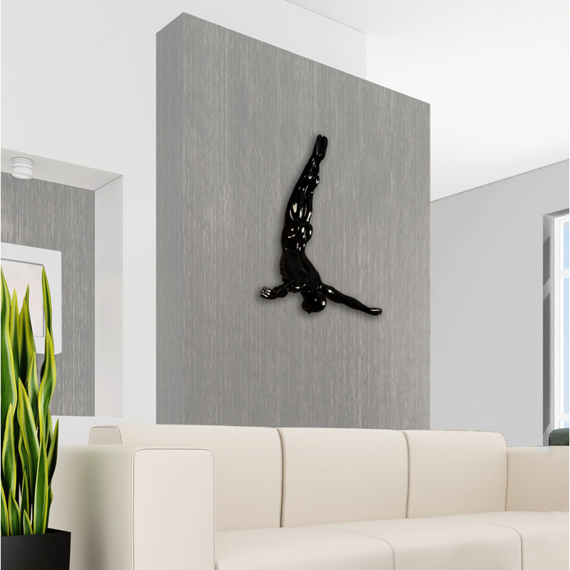 Diver Handmade People Wall Decor on Resin, 50cm H x 51cm W x 9cm D, Black