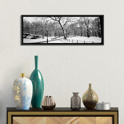 «Bare Trees pendant l'hiver dans un parc, Central Park, Manhattan, New York City, New York State, USA», reproduction de photo sur toile