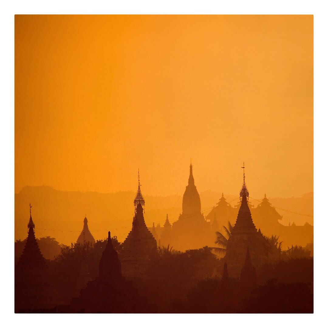 Leinwandbild Temple City in Myanmar