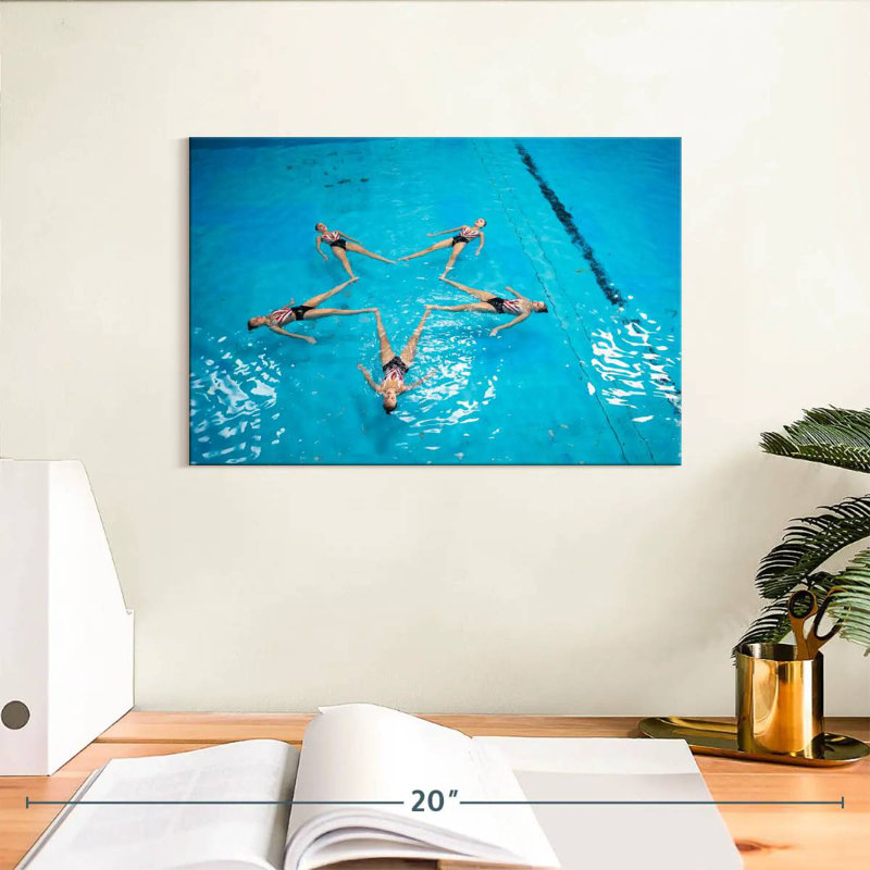 Sireci Synchronized Swimming Star, 8" H x 12" W