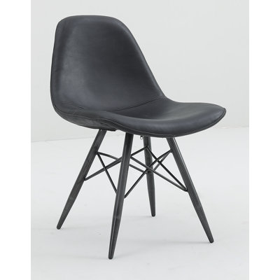 Chaise d’appoint en métal rembourré en cuir Cromer