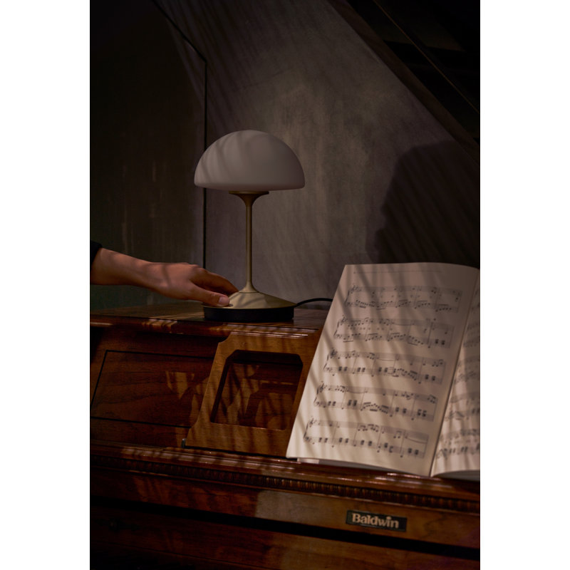 Pensee LED Table Lamp, Champagne Gold