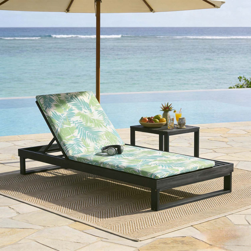 Méridienne noire en bois d'acacia avec coussin à 2 plis en feuille de noix de coco de 1,57 pouce, 4 positions réglables pour se détendre au bord de la piscine