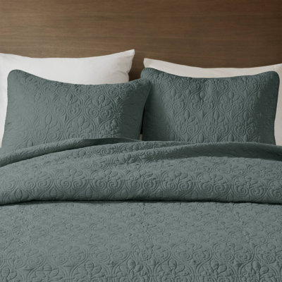 Quebec Reversible Bedspread Set