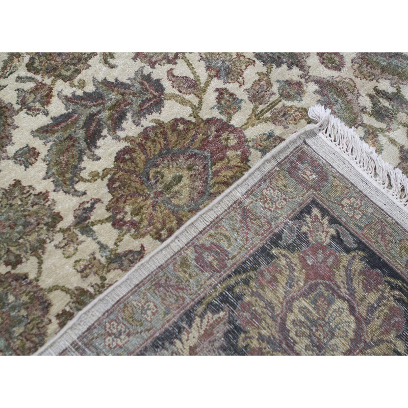 Hand Knotted Wool Oriental Area Rug