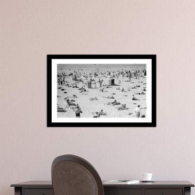 " 1930s Lake Shore Beach Berlin Germany "