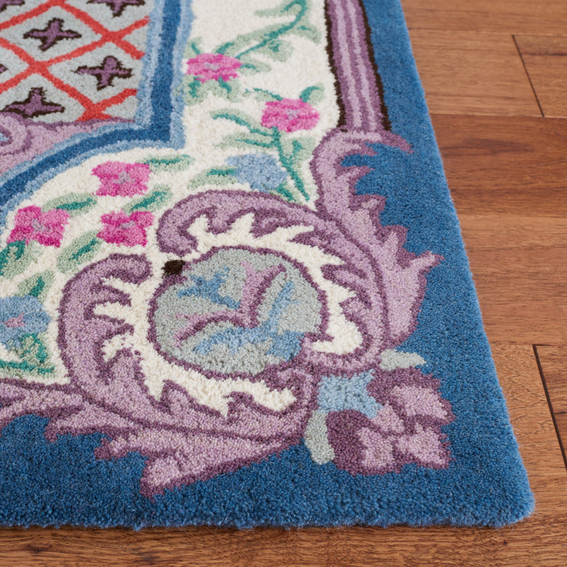 Handmade Tufted Ivory and Pink Wool Area Rug