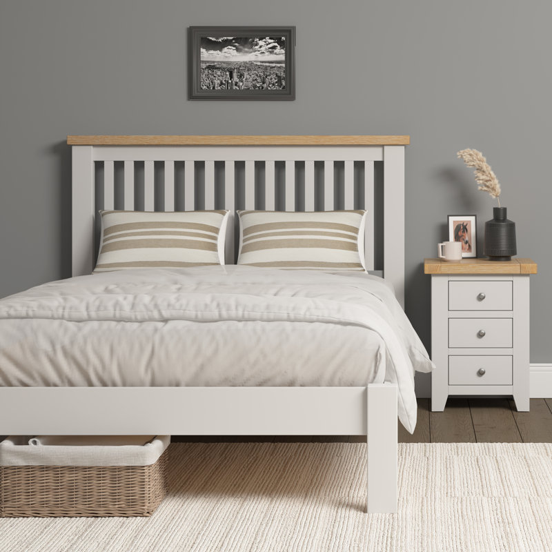 Windsor Bedframe, Ivory, Double (4'6)
