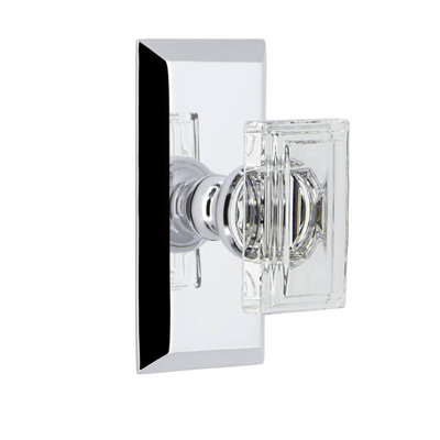 Grandeur Fifth Avenue Short Plate Passage with Carré Crystal Door Knob