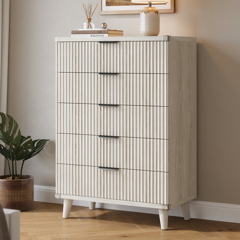 Commode à 5 tiroirs cannelés pour chambre à coucher, commode moderne de 28 po avec tiroirs profonds, organisateur de tiroir en bois pour salon, couloir, chambre de bébé, garde-robe de couloir