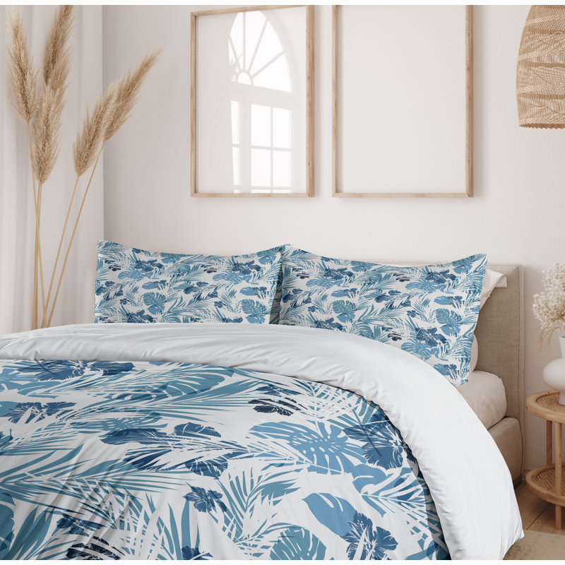 Blue and White Floral Microfiber Queen/Full Duvet Cover Set