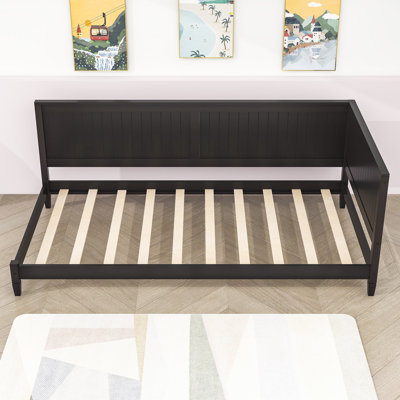 Heidy Wood Daybed with Slats by Harriet Bee