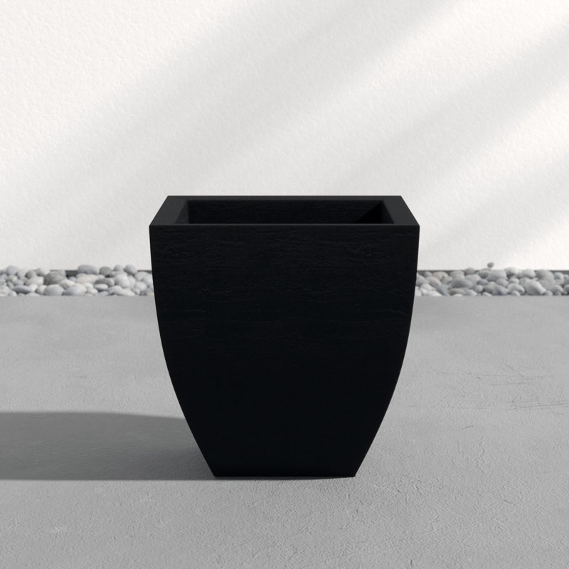 Pot à fleur en plastique Blyth, Noir