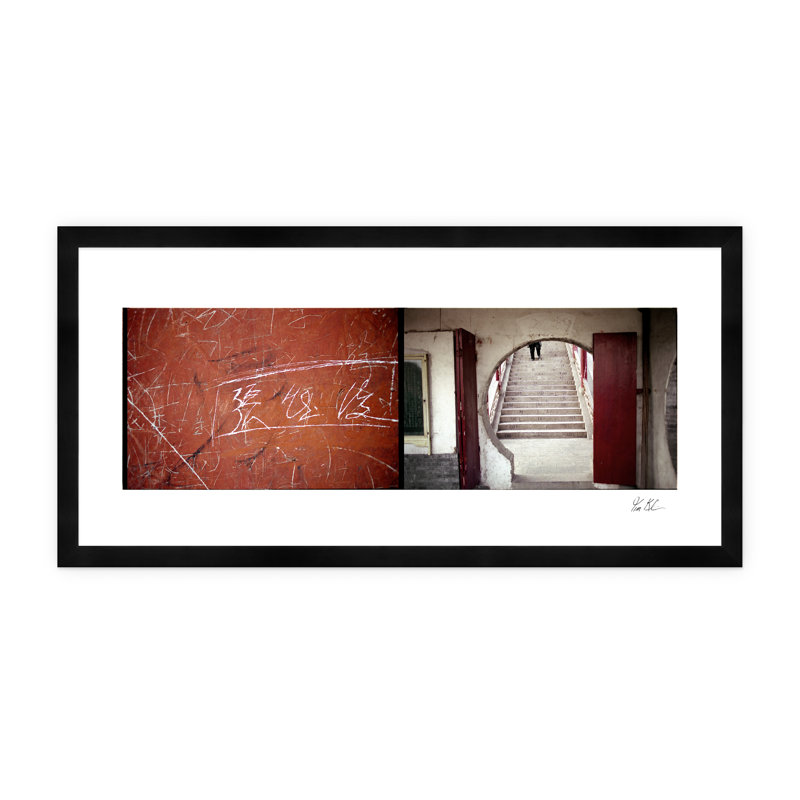 Pagoda Graffiti par Tim Klein - Photographie avec cadre photo