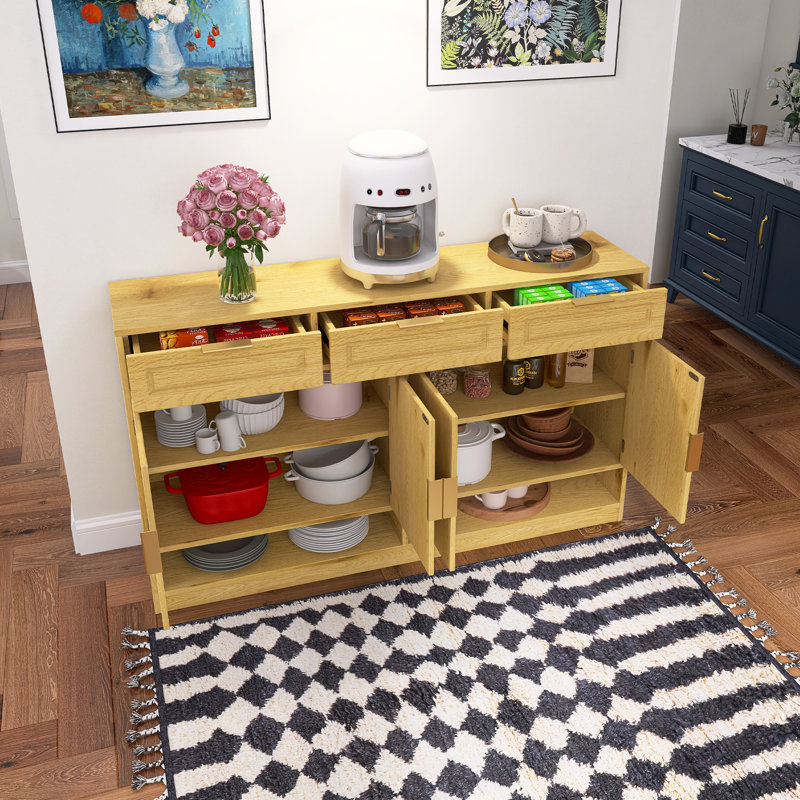 Buffet Farmhouse avec 3 tiroirs et 4 portes, buffet de rangement multifonctionnel de 59,1 po avec tablette réglable et compartiments de rangement ouverts, naturel