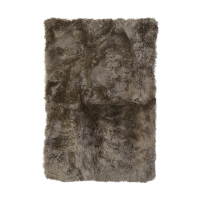 Chanden Hand Tufted Sheepskin Indoor Rug