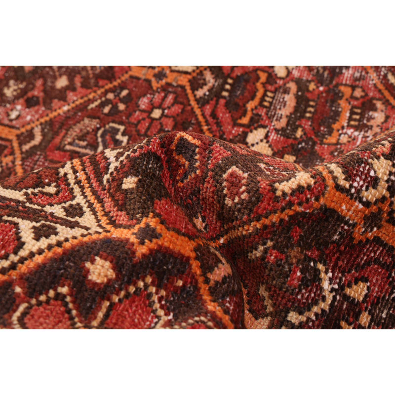 Tapis rouge Kayseri 6 pi 6 po x 9 pi 10 po