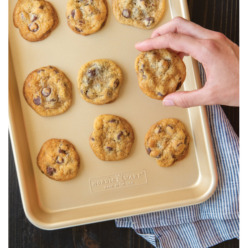 Nordic Ware Bakers Quarter Sheet