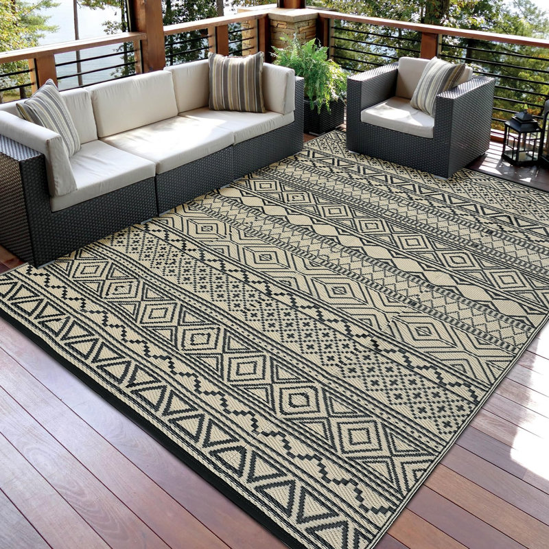 5' x 8' Reversible Outdoor Patio Rug, Waterproof Plastic Straw Weave, Foldable Lightweight Design, Easy-Clean Surface for Backyard, Deck, Camping and Beach