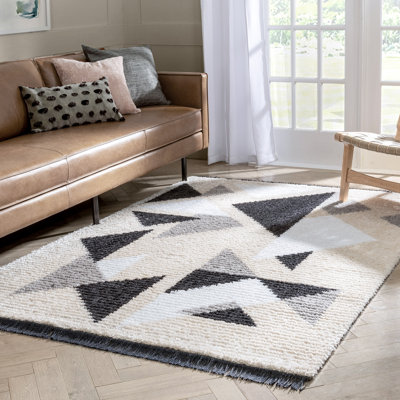 Maya Geometric Area Rug