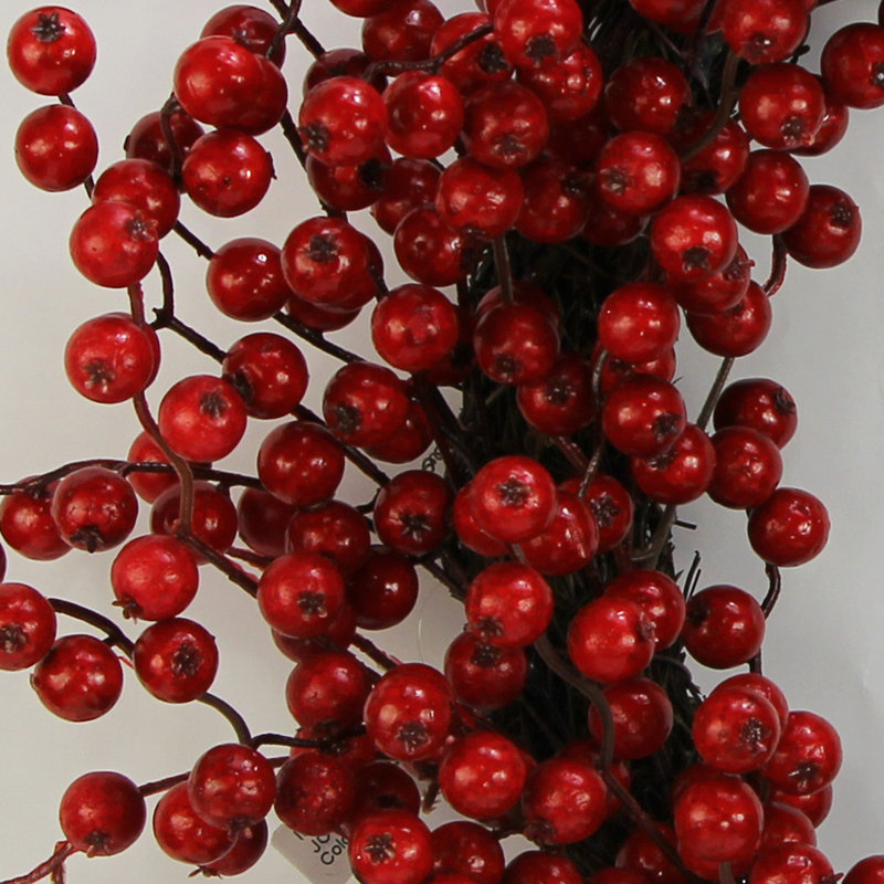 Faux Berry Foam 22'' Wreath