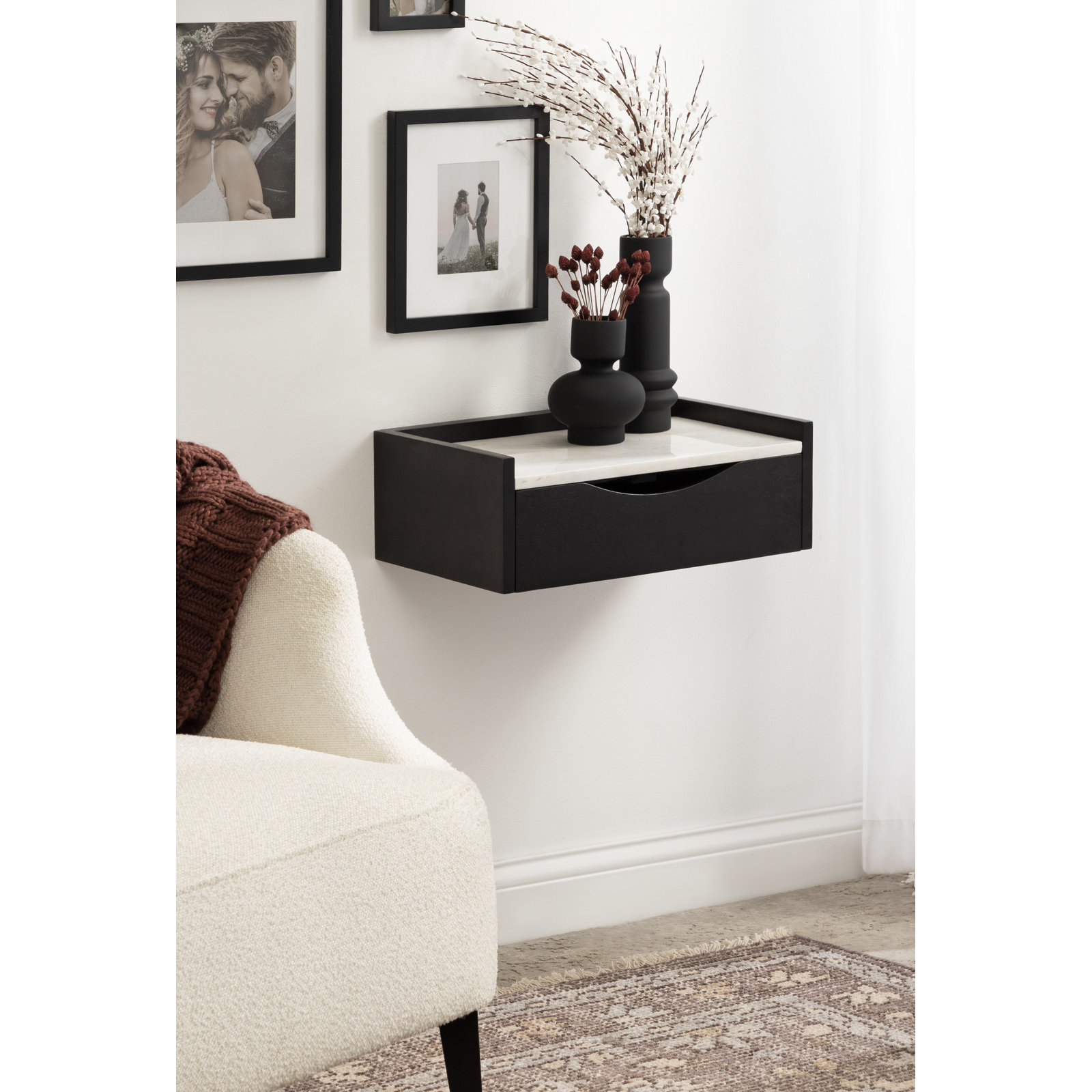 Benning 18" Floating Shelf, Black