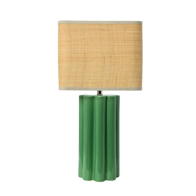 Lampe de table en grès Paisley avec base cannelée et abat-jour en raphia