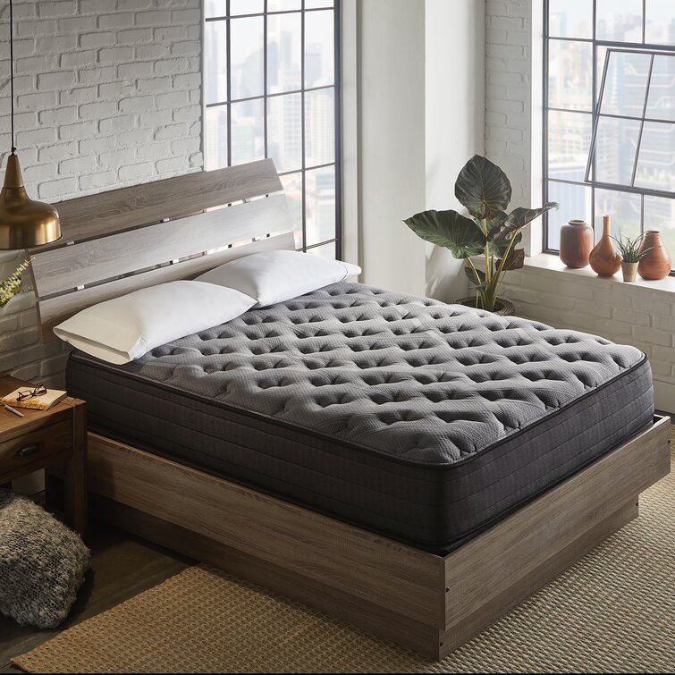  American Mattress Company 10 American Made Graphite