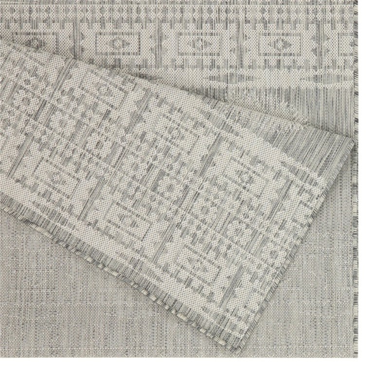 5 Ft. 3 In. X 7 Ft. 3 In. Indoor/Outdoor Area Rug, Rectangle 7'10" x 10'3"
