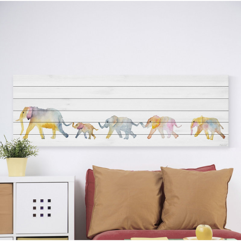 Aiyana prenant les devants, impression sur bois blanc, H 15 po x l 45 po x P 1,5 po