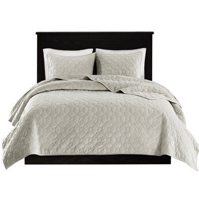 3 Piece Velvet Quilt For King/ King - Geometric Quilting A Relaxed And Stylish Bedroom Romantic Warm
