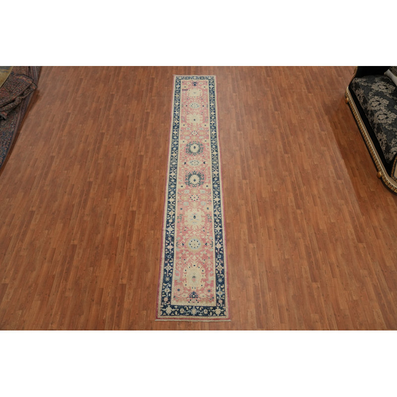Tapis de couloir long de qualité supérieure avec des tons de rose doux 3 x 15