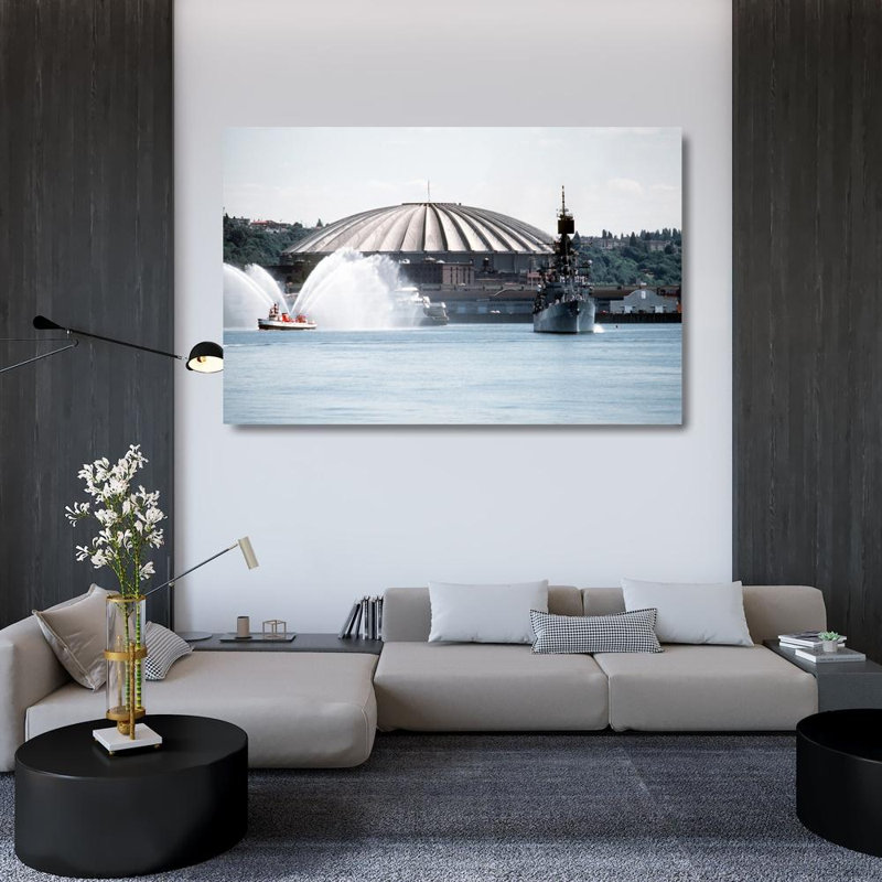 Kingdome, 31" H x 48" W