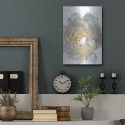 «Open Petals 2 With Gold» par Danhui Nai, art mural en métal