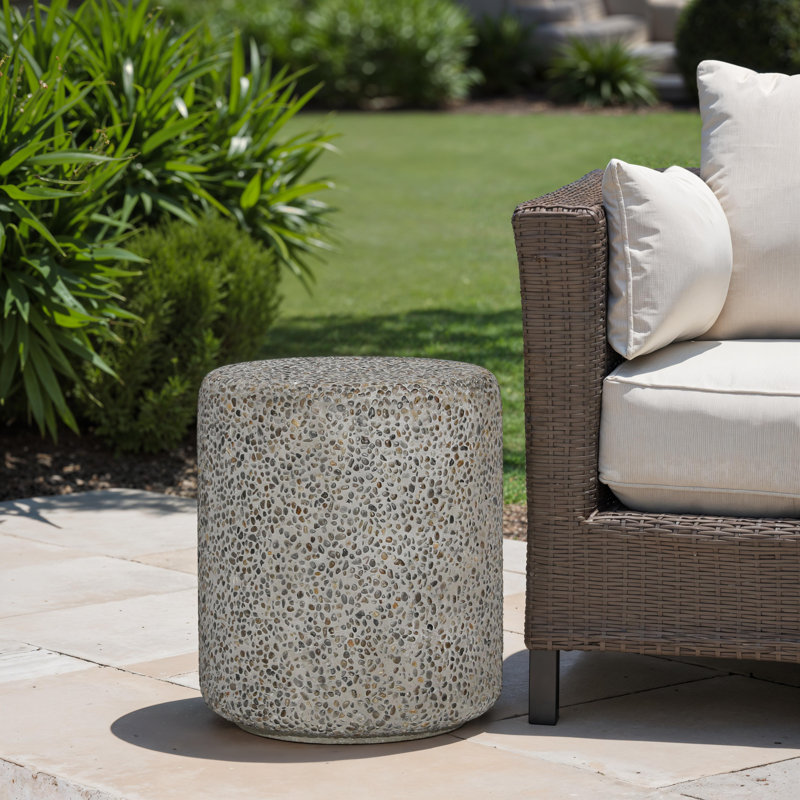 Gustavo Concrete Outdoor Side Table
