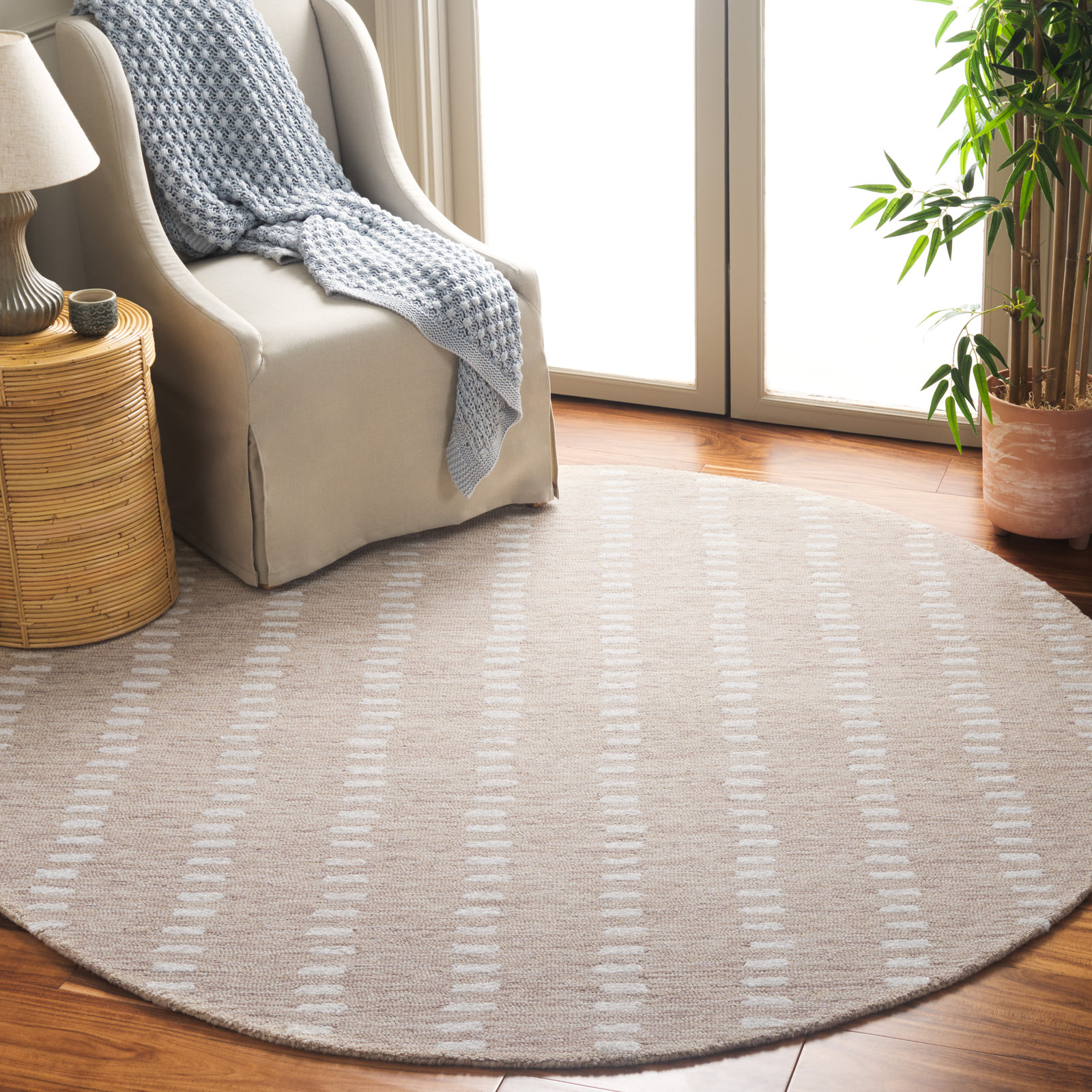 Haylen Hand-Woven Abstract Rug, Round 6'