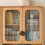 Vitrines en bois massif et verre Burlywood