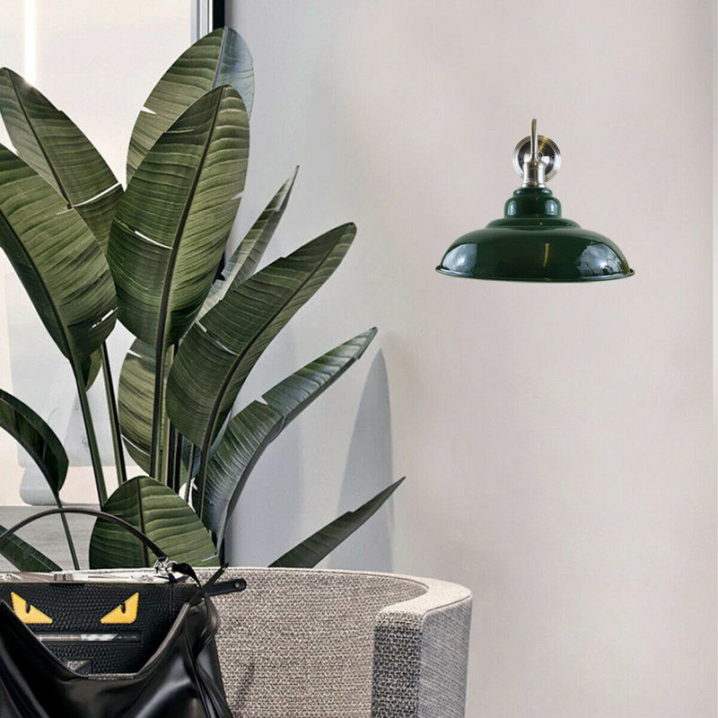 Pateros Armed Sconce, Green