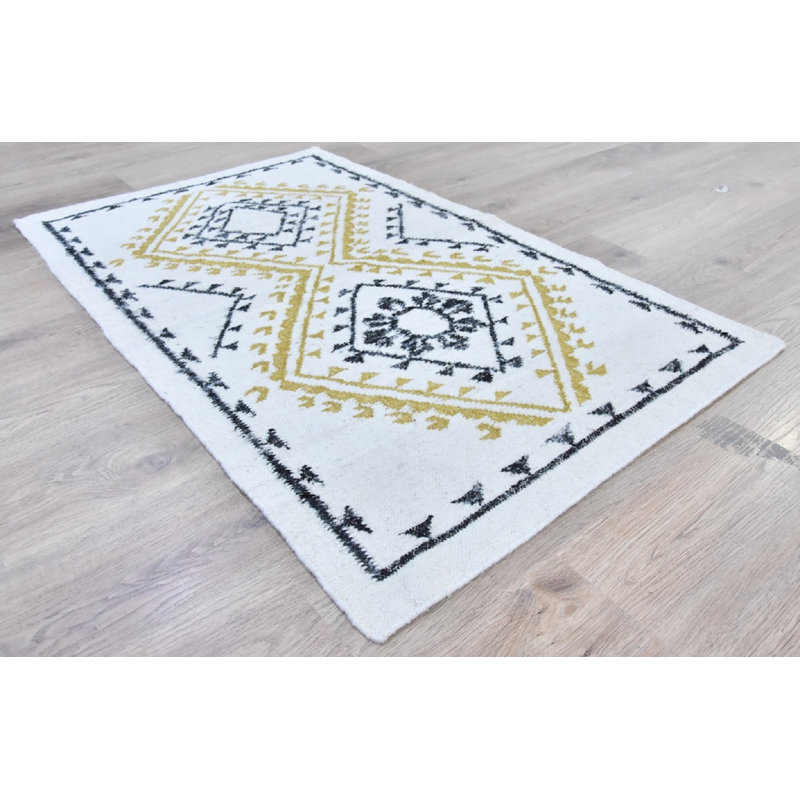 Lianna Southwestern Indoor Rug, Rectangle 3' x 5'