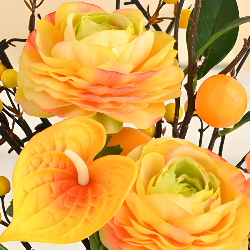 Ornements de fleurs simulées